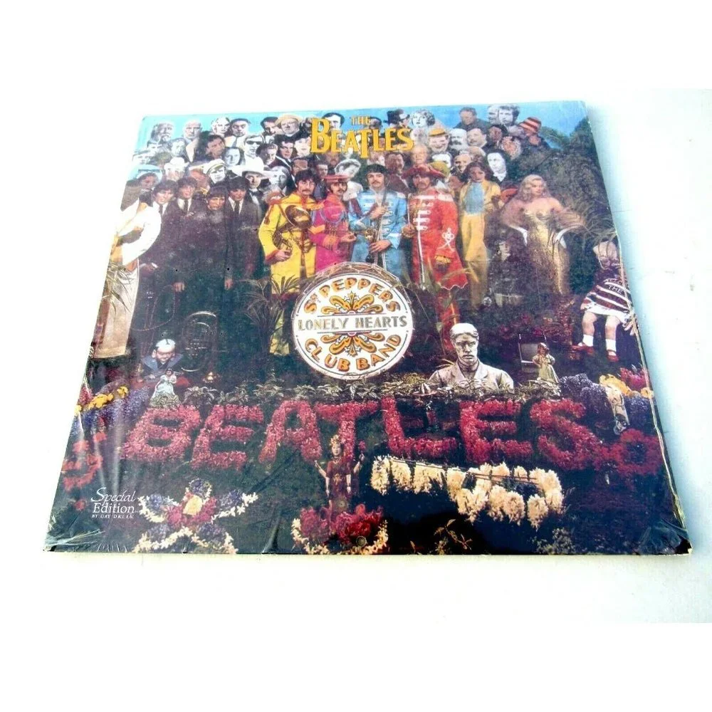 VTG 1997 The Beatles Calendar Sgt Peppers Lonely Heart Club Band Special Edition